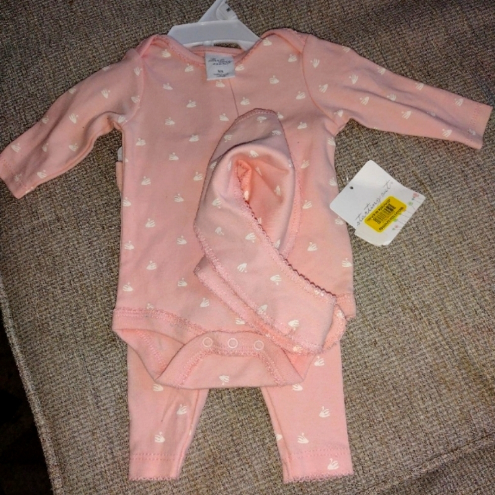 Newborn three-piece outfit